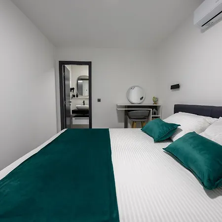 La Storia Apartment *